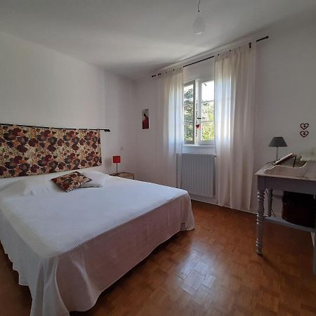 Chambre Soignee Et Accueillante A La Campagne - Ch Rouge L'Honor-de-Cos Bagian luar foto